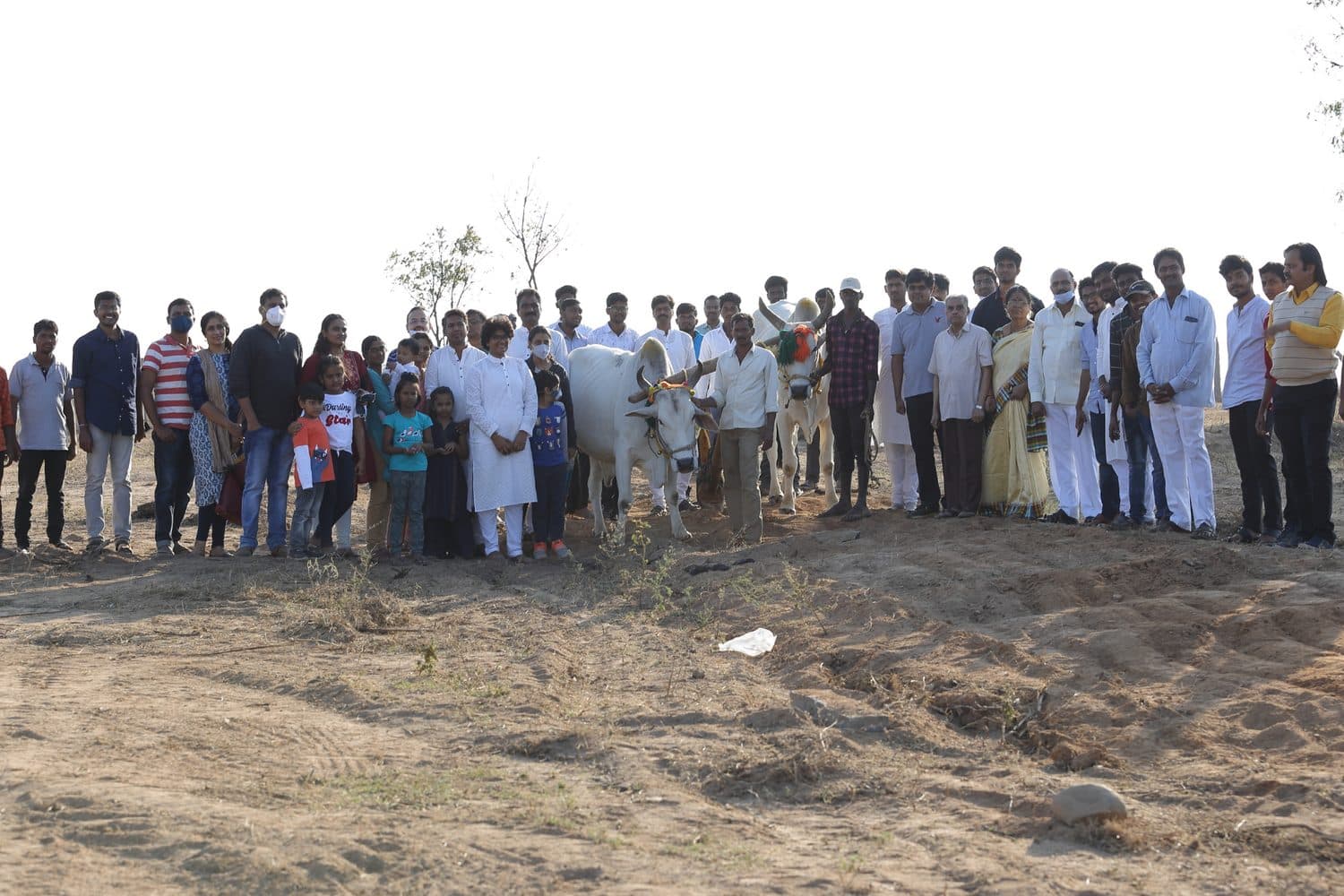 The InAcres co-farmer community gathered at the farm
